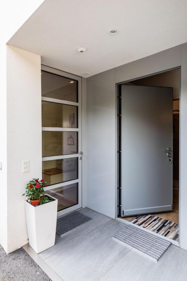 Ferienwohnung Easy Flat Vezia, Indipendent Entrance, Free Parking Lugano Exterior foto